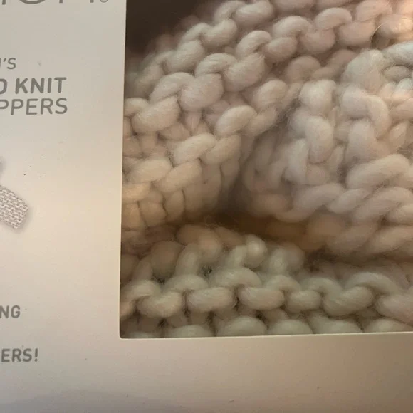 Lemon Women's Hand Knit Slippers - Cream - Picture 8 of 9